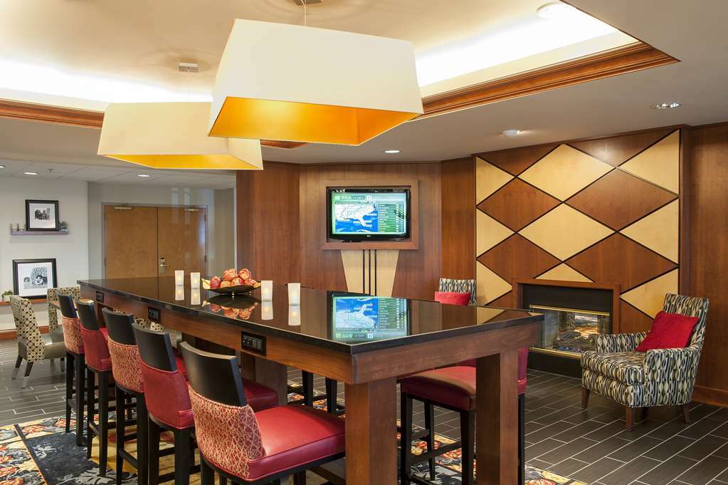 Hampton Inn Charlotte University Place Restoran gambar